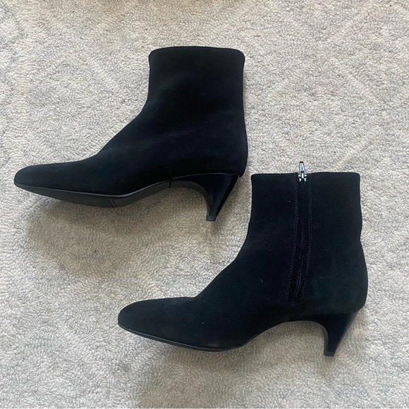 La CANADIENNE black suede pointed steel stiletto - Picture 3 of 9